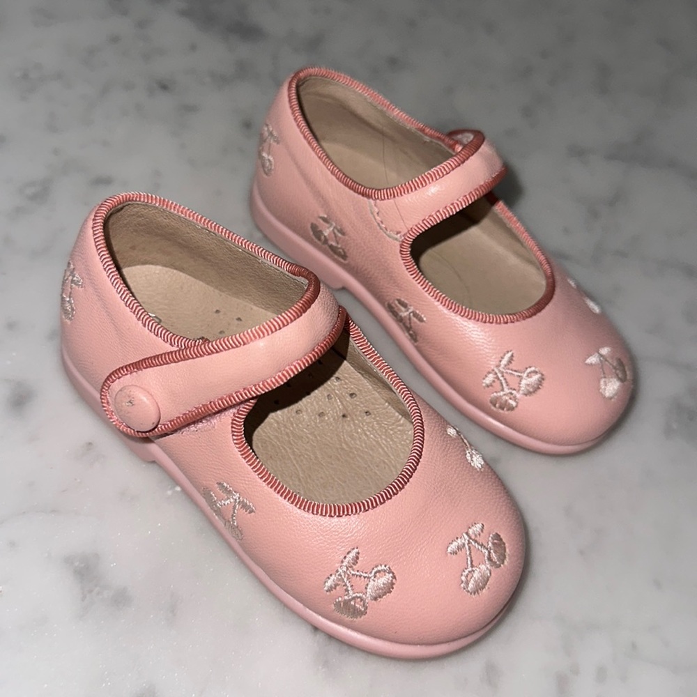 pink leather Cherry 🍒 maryjanes